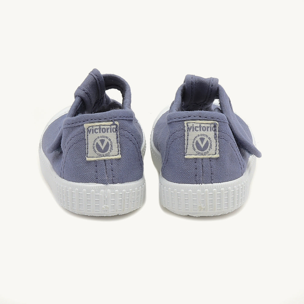 Victoria Salome Blue
