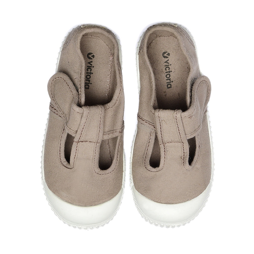 Victoria Salome Grey
