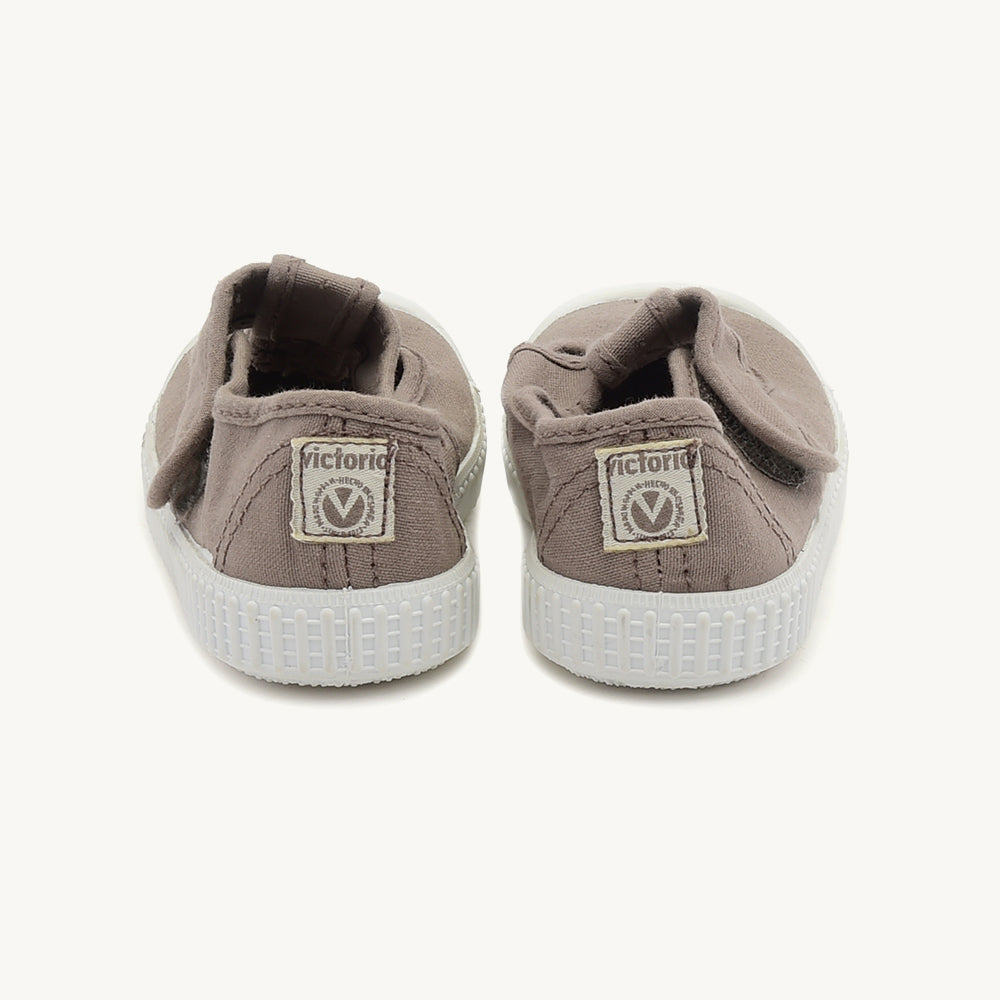 Victoria Salome Grey